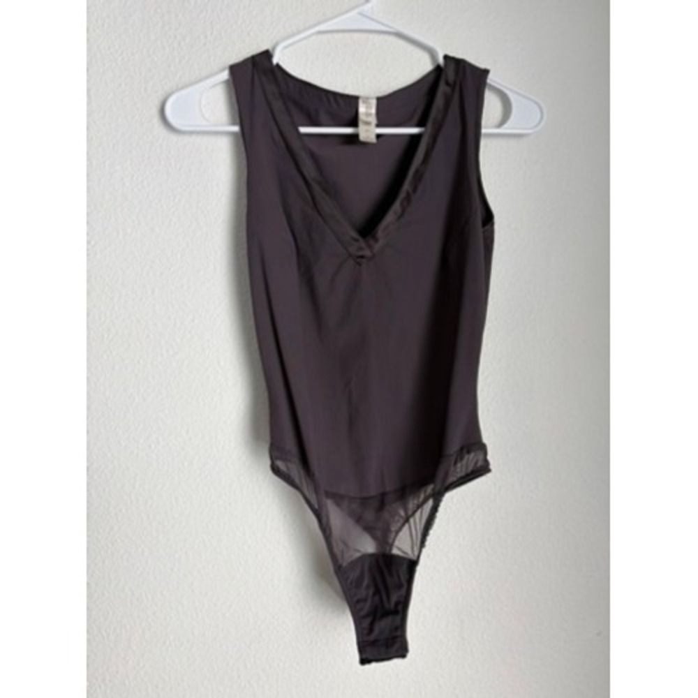 Victorias Secret Plum Purple V-Neck Mesh Thong Bodysuit Womens Small Made in USA